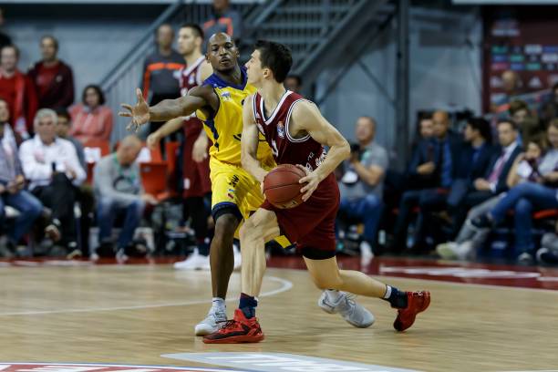 们的季后赛 们的季后赛