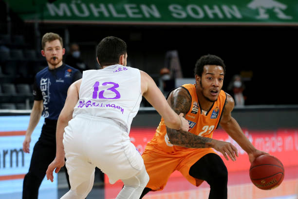 防守与精准 防守与精准