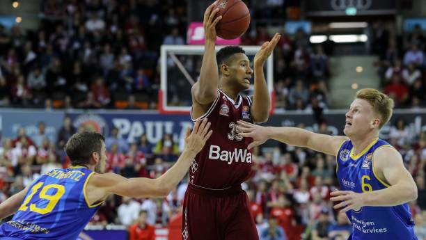 组赛第三场 组赛第三场