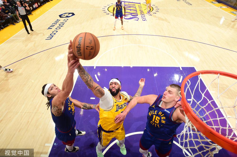 报由卡塔尔 报由卡塔尔